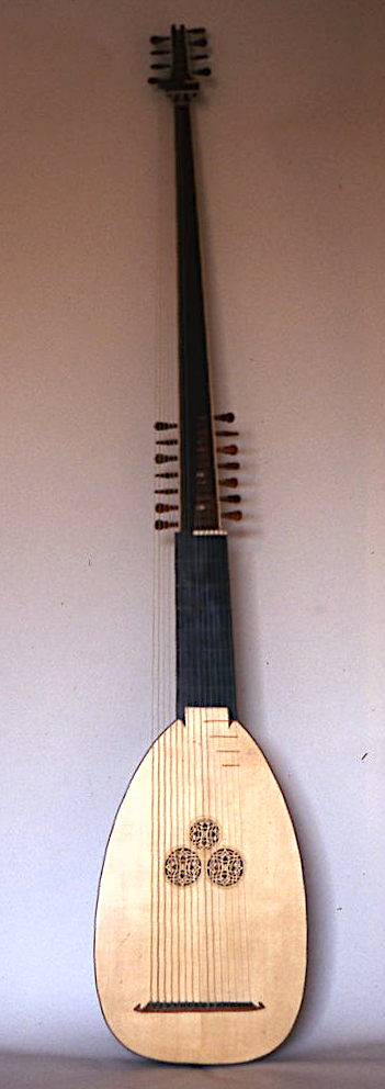 Theorbo after Sellas